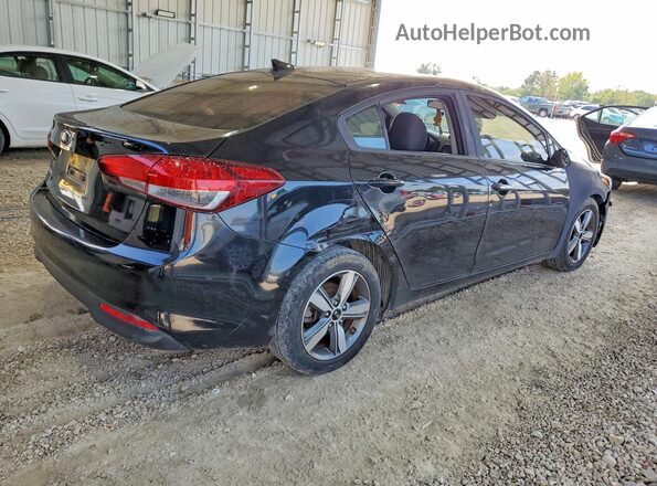3KPFL4A78JE174931 2018 KIA FORTE Black Przód prawy