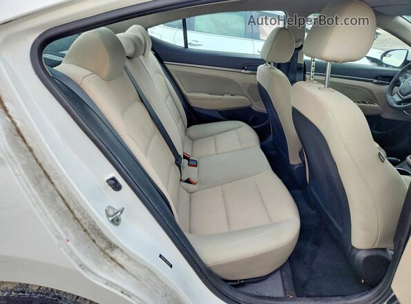 5NPD84LF2HH038930 2017 HYUNDAI ELANTRA White უკანა სალონის ხედი