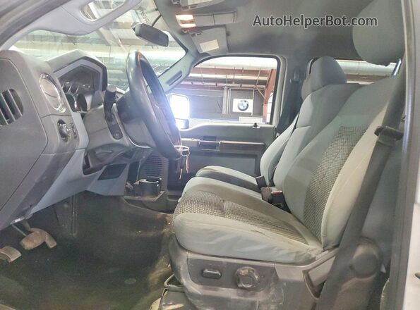 1FT8W3B61GEA88817 2016 FORD F350 Белый Вид панели приборов