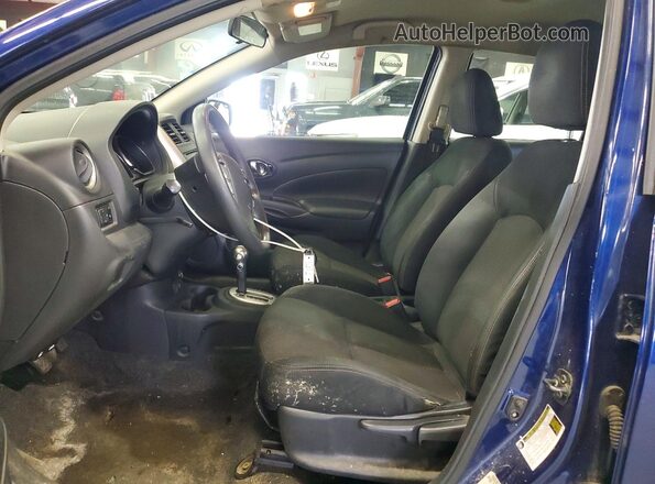 3N1CN7APXKL869085 2019 NISSAN VERSA Blue Вид панелі приладів