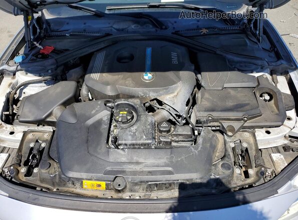 WBA8E1C57HK895095 2017 BMW 3 SERIES Silver Widok komory silnika