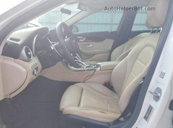 W1KWF8DB7LR601950 2020 MERCEDES-BENZ C White Dashboard view