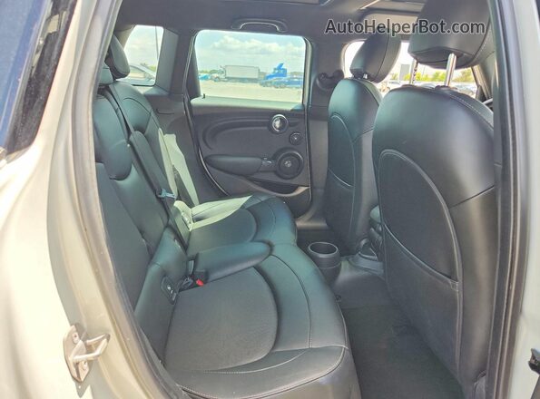 WMWXU1C57G2D09012 2016 MINI COOPER Silver უკანა სალონის ხედი