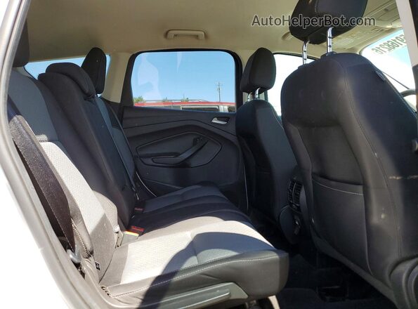1FMCU9GD1HUE55471 2017 FORD ESCAPE Silver Widok komory silnika