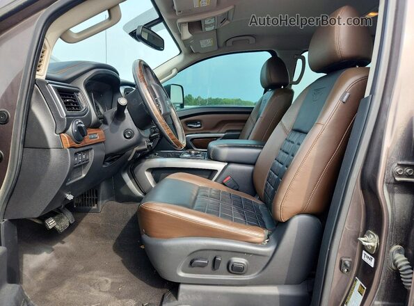 1N6BA1F40GN513409 2016 NISSAN TITAN Brown Widok deski rozdzielczej