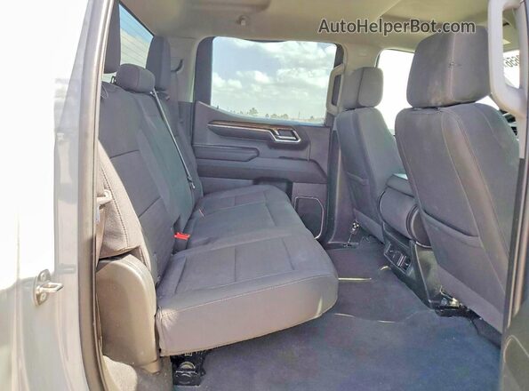 1GCPDKEKXRZ267468 2024 CHEVROLET SILVERADO Silver უკანა სალონის ხედი