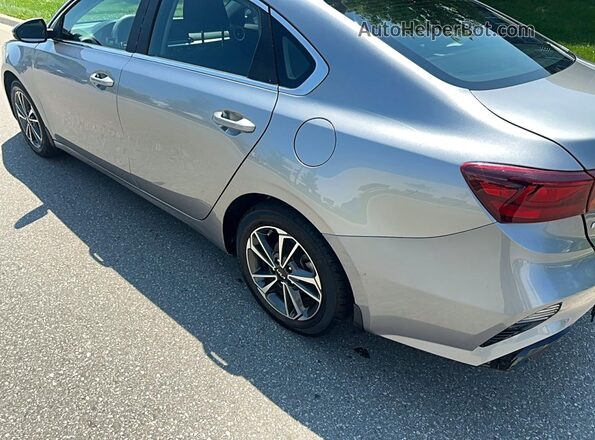 3KPF34AD1RE835331 2024 KIA FORTE Gray VIN კოდის სტიკერის ხედი