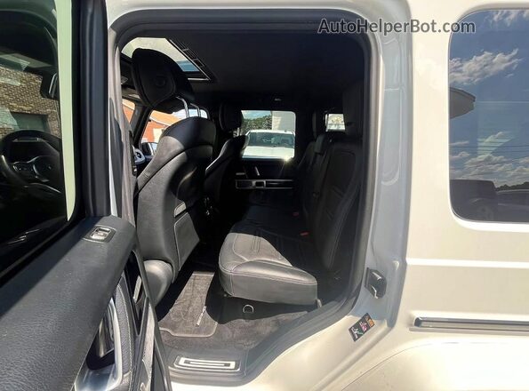 WDCYC6BJ7KX304790 2019 MERCEDES-BENZ G-CLASS Белый Вид задней части салона