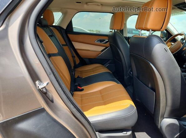 SALYC2RV8JA702723 2018 LAND ROVER RANGE Brown Вид задньої частини салону