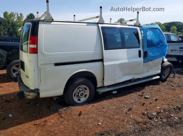 1GTW7AFG0K1348359 2019 GMC SAVANA White Front right