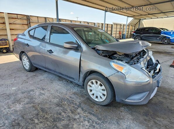3N1CN7AP9JL836917 2018 NISSAN VERSA Gray Widok z przodu