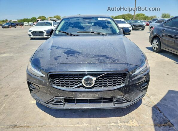 7JRL12FL4RG315333 2024 VOLVO S60 Black Vista trasera