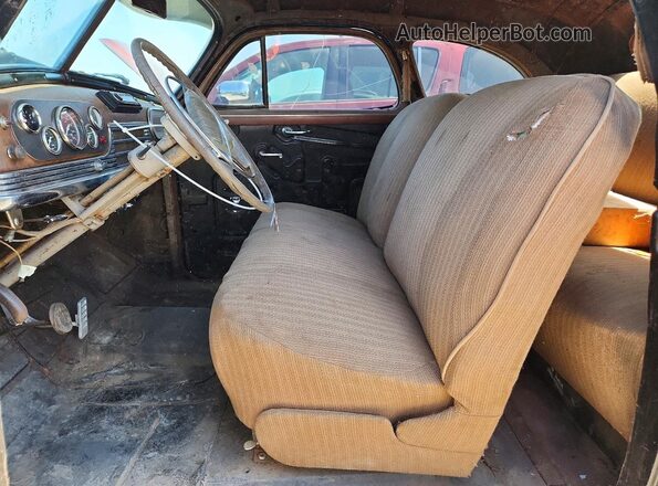 68C6488 1948 OLDSMOBILE 88 Черный Вид салона спереди