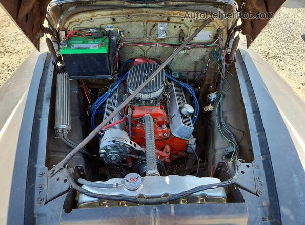 68C6488 1948 OLDSMOBILE 88 Черный Вид задней части салона