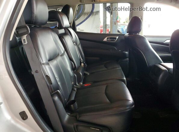5N1DR2CN0LC604382 2020 NISSAN PATHFINDER Silver Սալոնի հետևի տեսք