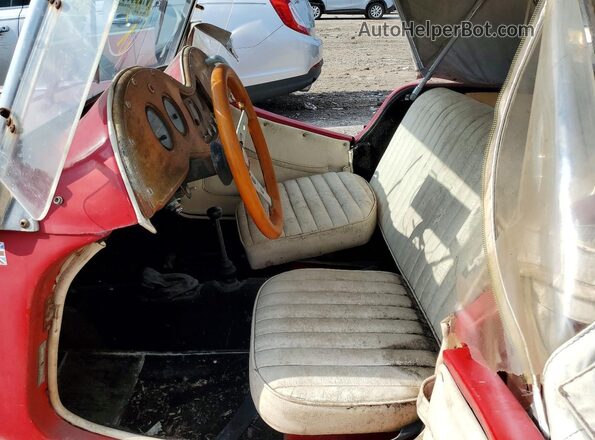 SOS301423ILL 1974 VOLKSWAGEN N/A Red Dashboard view