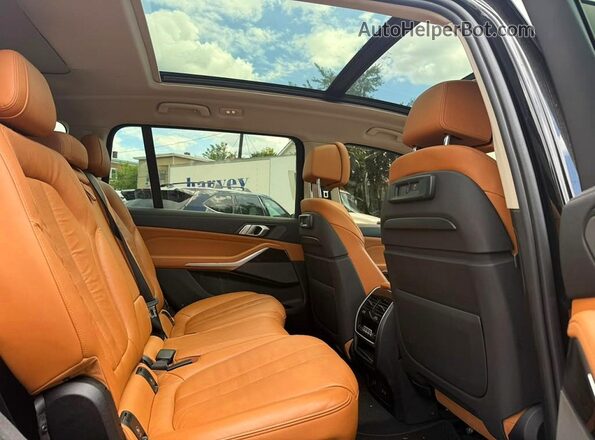 5UXCX4C59KLS36573 2019 BMW X7 Black Հետևի նստատեղերի տեսք