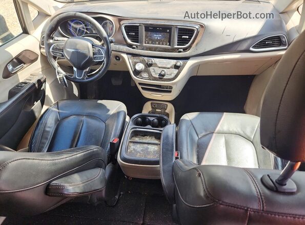 2C4RC1BG4KR650473 2019 CHRYSLER PACIFICA Черный Вид щитка приборов