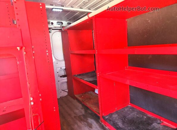 3C6TRVAGXGE132753 2016 RAM PROMASTER White Vista interior trasera