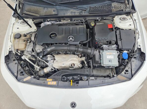 W1K5J4GB4MN153805 2021 MERCEDES-BENZ CLA-CLASS White Engine compartment view