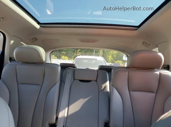 WA1VAAF72HD012419 2017 AUDI Q7 Black Rear interior view