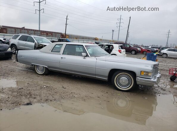 6D47S60236933 1976 CADILLAC DEVILLE Silver Delantero derecho