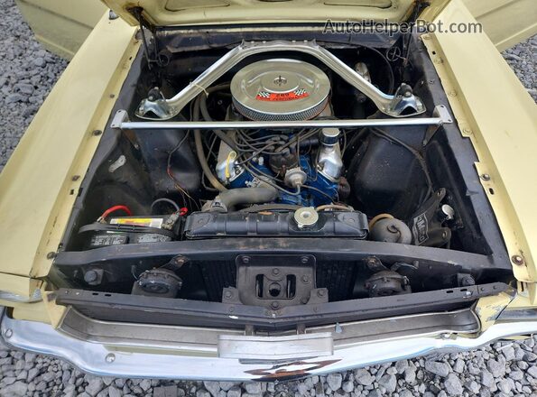 6F08C255905 1966 FORD MUSTANG Yellow Vista interior trasera