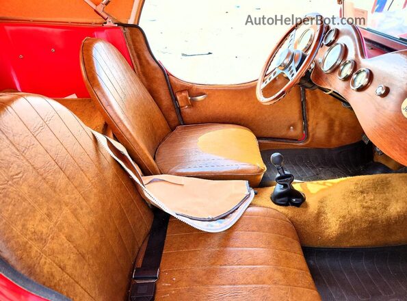 6T10Y119152 1976 FORD UNKNOWN Красный Вид задних сидений