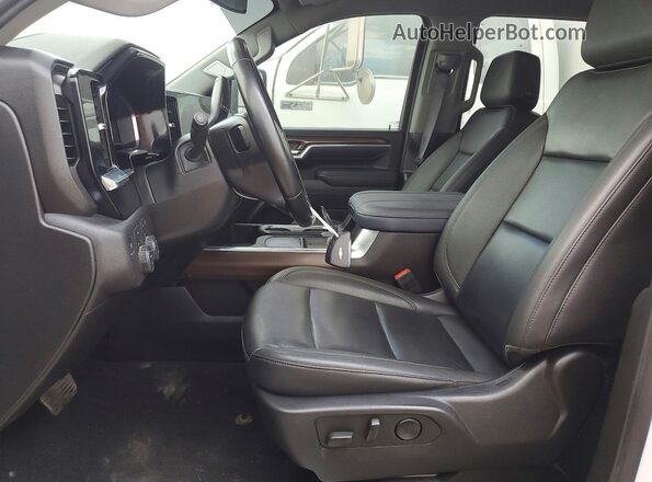 2GC4KTEY1S1132915 2025 CHEVROLET SILVERADO White Вид панелі приладів