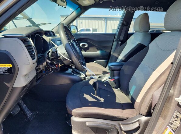 KNDJN2A20G7320695 2016 KIA SOUL Серый Вид панели приборов