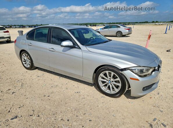 WBA8A9C5XJAH14547 2018 BMW 3 SERIES Silver Front view