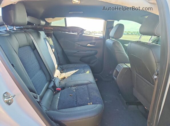 KL47LAEP3TB113803 2026 BUICK OTHER White Вид задньої частини салону