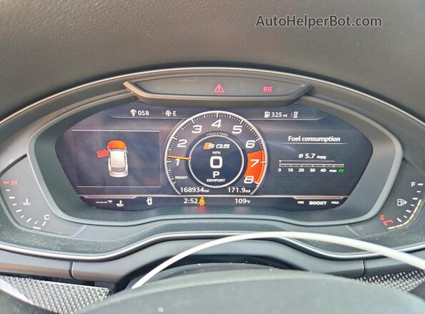 WA1C4AFY9J2021501 2018 AUDI SQ5 Red Rear seats view
