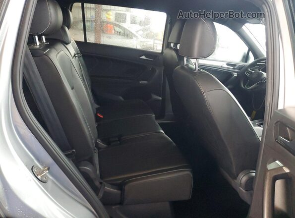 3VVCB7AX4NM022245 2022 VOLKSWAGEN TIGUAN Silver Widok komory silnika