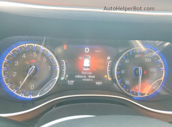 2C4RC1EG1HR538721 2017 CHRYSLER PACIFICA Red Հետևի նստատեղերի տեսք