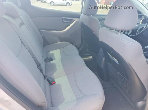 KMHDH4AH4GU535305 2016 HYUNDAI ELANTRA Silver Սալոնի հետևի տեսք