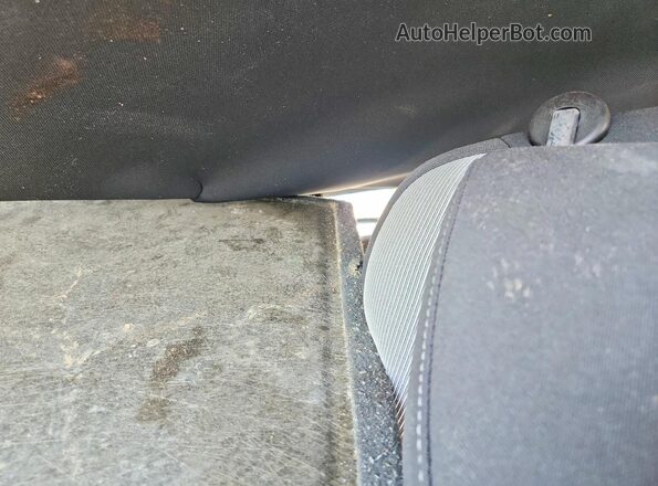 KL77LGEP5SC310647 2025 CHEVROLET TRAX Черный Вид задней части салона
