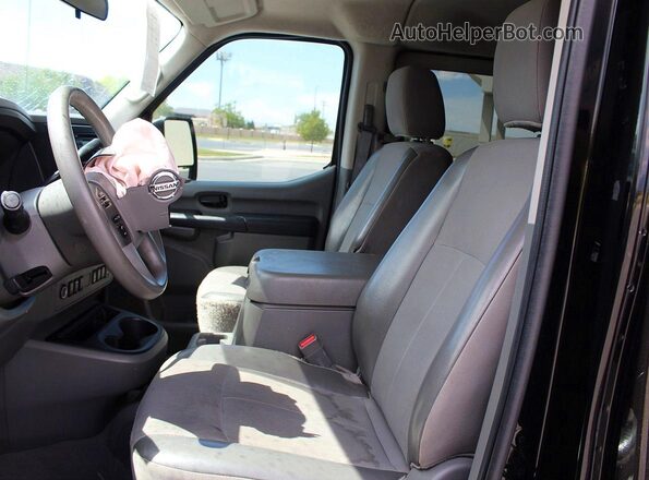 5BZBF0AA7GN852888 2016 NISSAN NV Black Հետևի նստատեղերի տեսք
