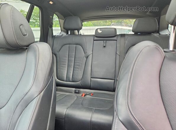 5UXTA6C08M9D53551 2021 BMW X5 Black Սալոնի հետևի տեսք