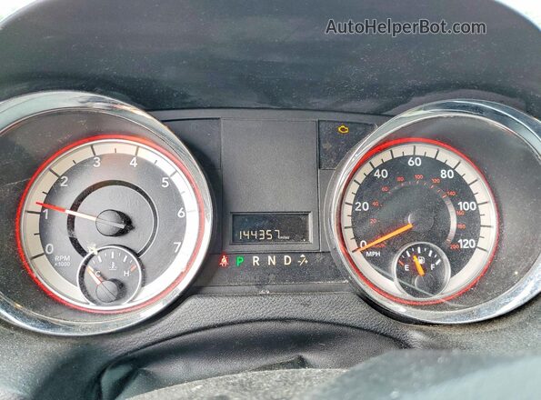 2C4RDGCG3JR240163 2018 DODGE GRAND Silver Widok tylnych siedzeń