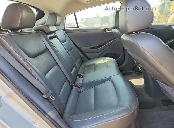 KMHC85LC6KU124614 2019 HYUNDAI IONIQ Silver უკანა სალონის ხედი
