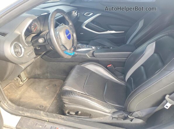 1G1FH1R79K0104507 2019 CHEVROLET CAMARO Silver Dashboard view