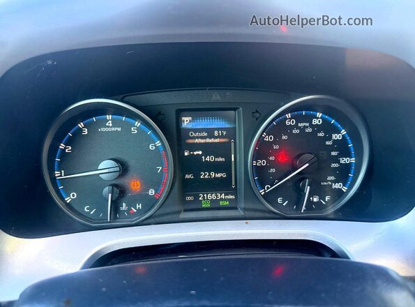JTMRFREV2HJ168047 2017 TOYOTA RAV4 Blue Սարքավորումների վահանակի տեսք