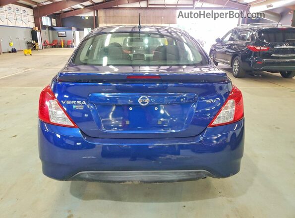 3N1CN7APXKL869085 2019 NISSAN VERSA Blue Вид салону спереду