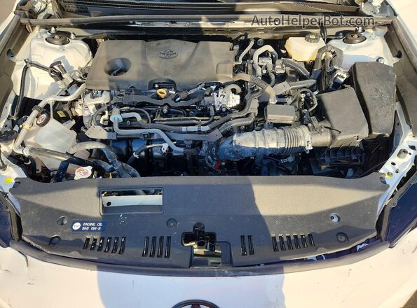 4T1DBADK8TU046424 2026 TOYOTA CAMRY White Widok komory silnika