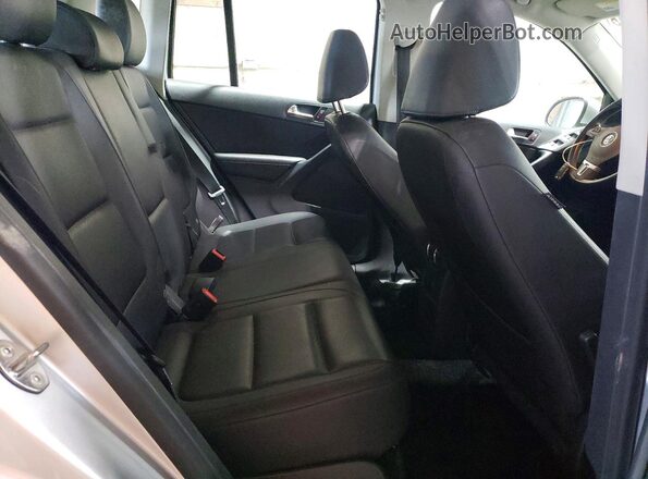 WVGBV7AX0GW604486 2016 VOLKSWAGEN TIGUAN Silver Вид підкапотного простору