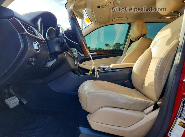 4JGDA5JB7HA826888 2017 MERCEDES-BENZ GLE Red Widok deski rozdzielczej