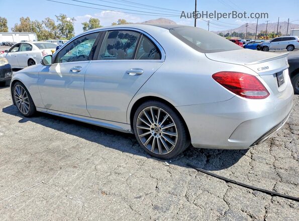 55SWF4JBXHU225943 2017 MERCEDES-BENZ C-CLASS Silver Tył prawy
