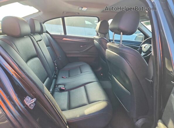 WBA5A5C55GD526437 2016 BMW 5 SERIES Gray Widok wnętrza z tyłu