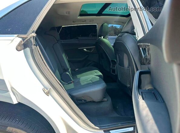 WA1EVBF15PD015447 2023 AUDI Q8 White Rear view
